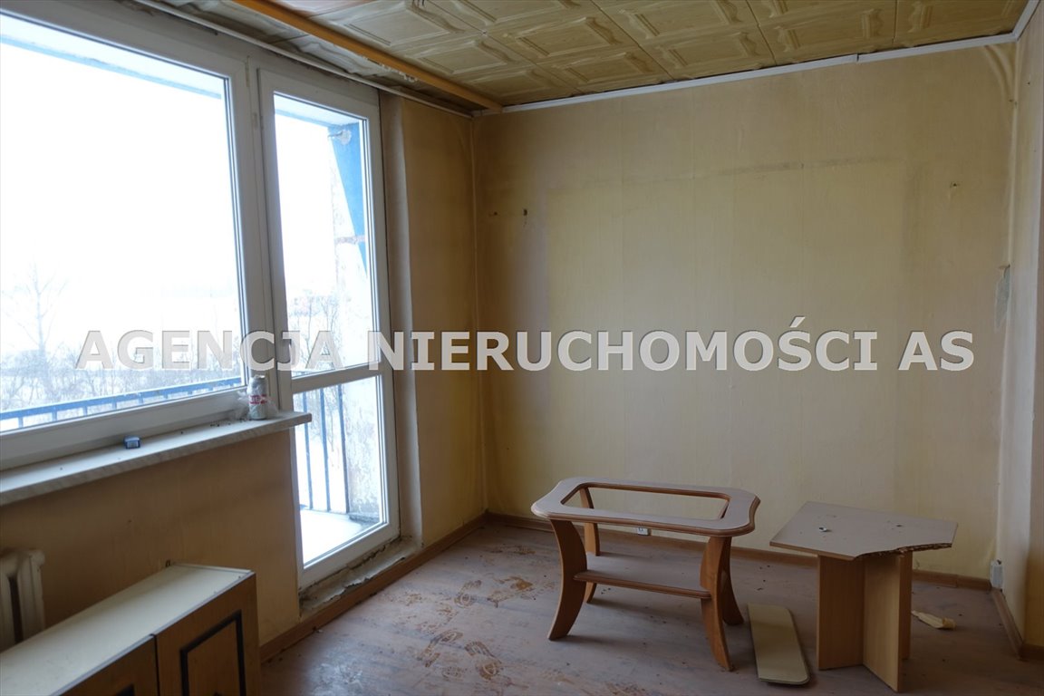 Mieszkanie 35 m² z balkonem w Włodawie (do remontu) Śródmieście  35m2 Foto 1