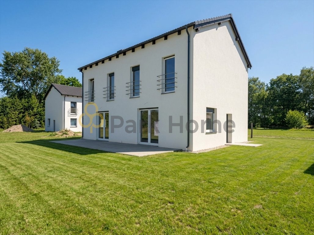Urokliwy dom z ogrodem, tarasem i 2 miejscami parkingowymi Czołowo  81m2 Foto 1