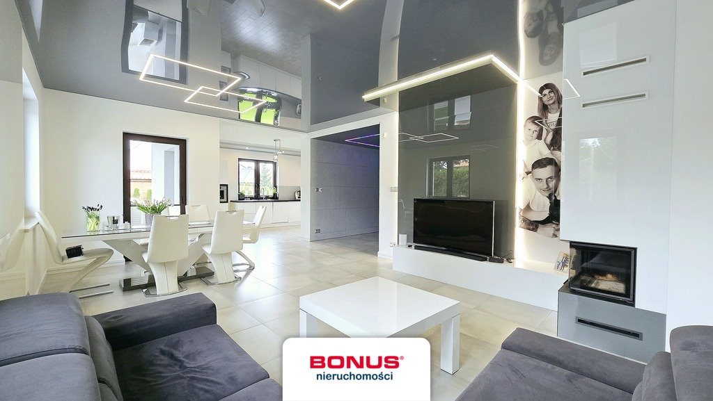 Nowoczesny dom 343 m² z garażem i ogrodem (Stargard) Stargard  343m2 Foto 1