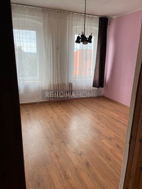 Mieszkanie trzypokojowe na sprzedaż Jawor  87m2 Foto 1