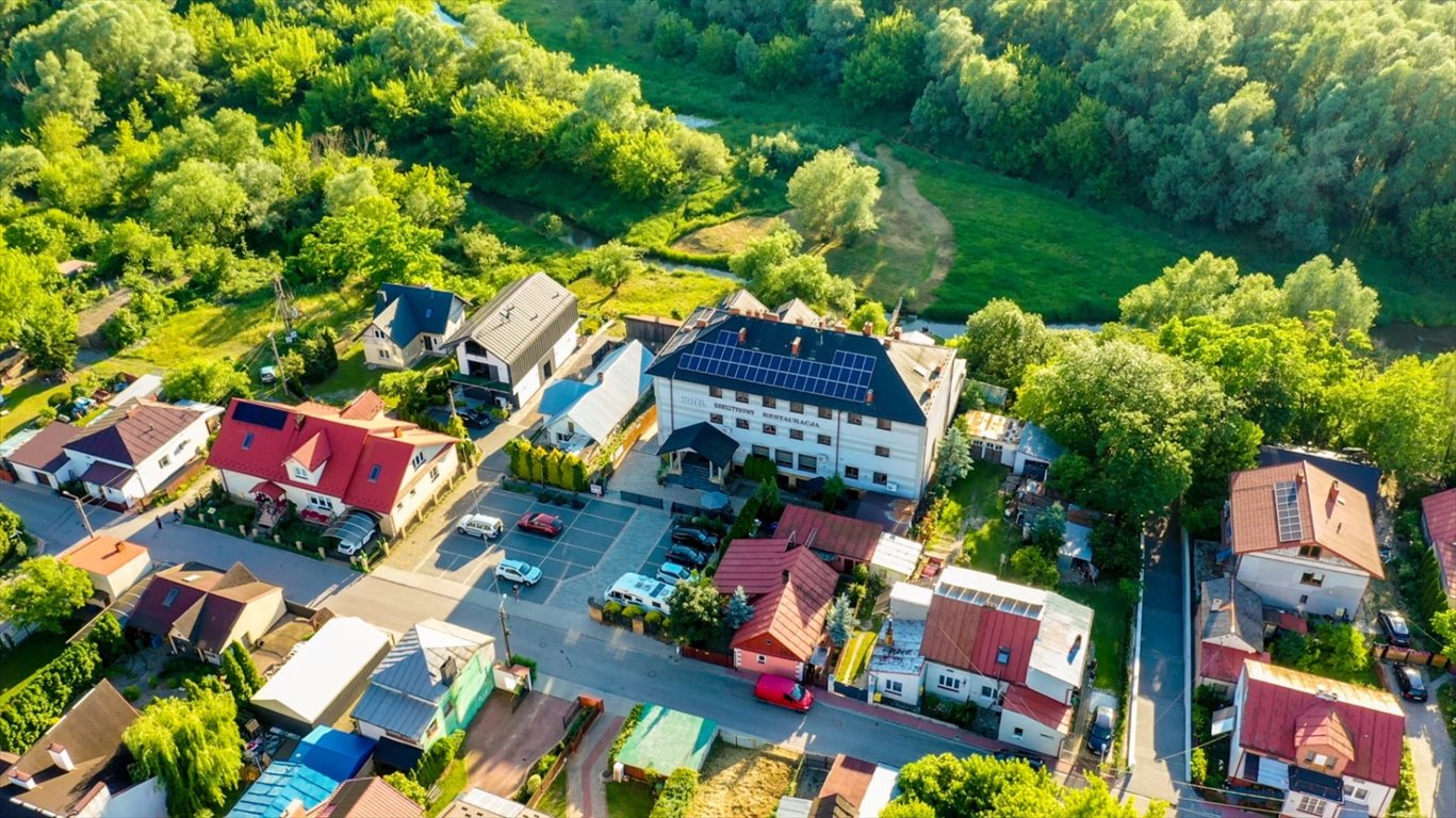 Zapraszam do zakupu gotowego hotelu 1400 m² w Józefowie nad Wisłą Józefów nad Wisłą, Nadwiślańska 19  1 263m2 Foto 1