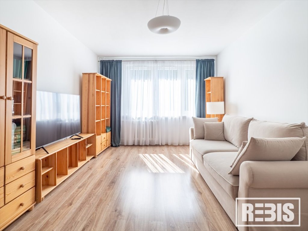 Zapraszam do wynajęcia 2-pokojowego mieszkania 44 m² w Bieńczycach Kraków, Bieńczyce, Na Lotnisku  44m2 Foto 1