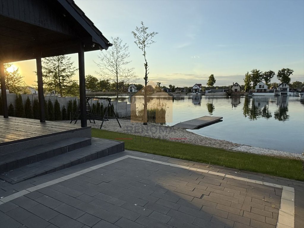 Urokliwy dom nad jeziorem z prywatną linią brzegową zapraszam Spalona  70m2 Foto 1