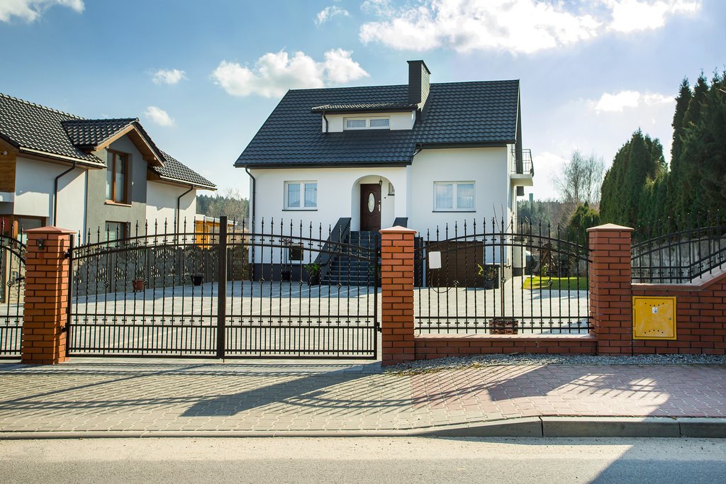 Przestronny dom 223 m2 z ogrodem i tarasem w Kajetanowie Kajetanów Dolny  223m2 Foto 1