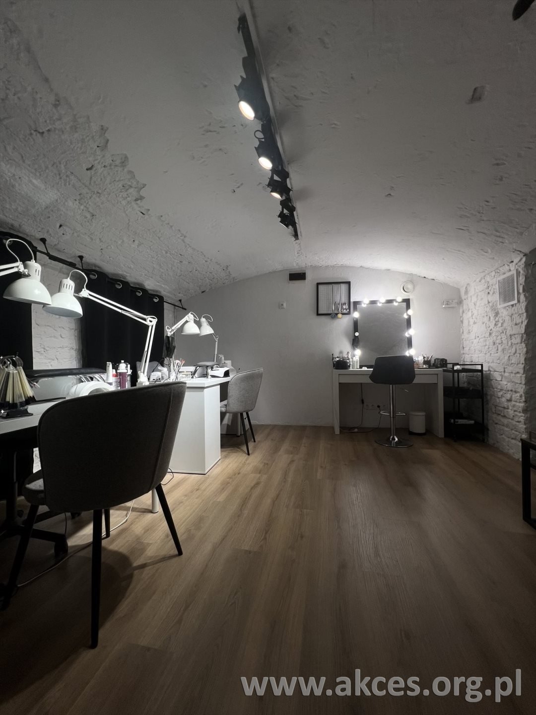 Lokal usługowy 24,5 m2 w centrum Warszawy, idealny na gabinet Warszawa, Śródmieście, Śródmieście  25m2 Foto 1