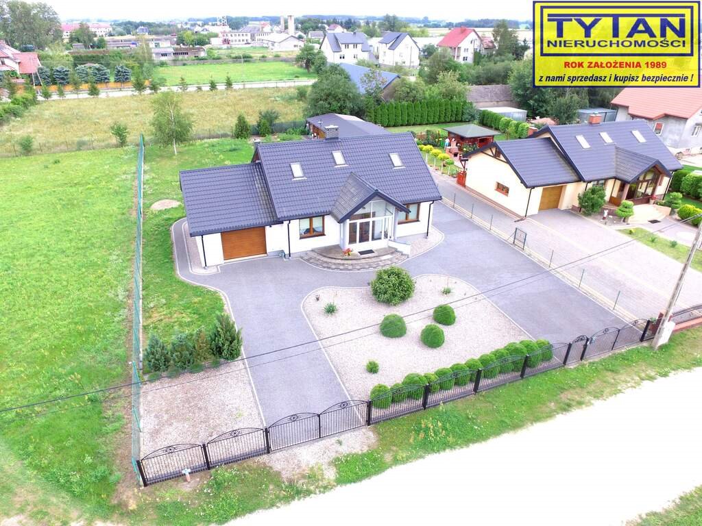 Na sprzedaż nowoczesny dom 147 m² z garażem i kominkiem: Radziłów: Pogodna