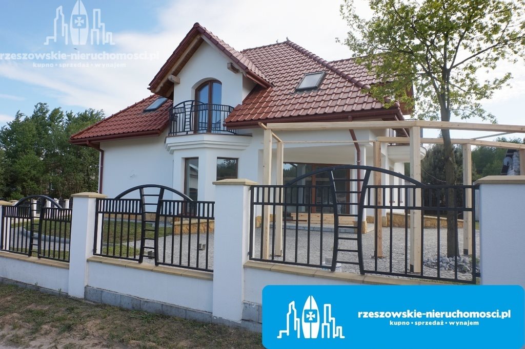 Dom na sprzedaż Jasionka 220m2 Foto 1 Dom na sprzedaż Jasionka 220m2 Foto 1