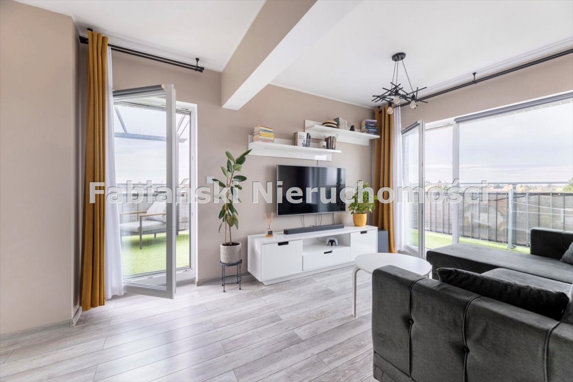 Mieszkanie dwupokojowe na sprzedaż Plewiska  44m2 Foto 1