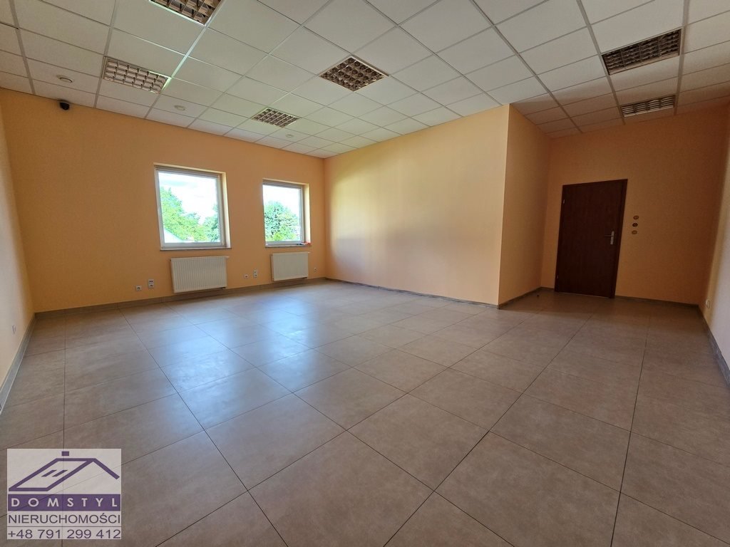 Atrakcyjny lokal 38 m² na wynajem w centrum Zawiercia Zawiercie, Centrum, zawierciański  38m2 Foto 1