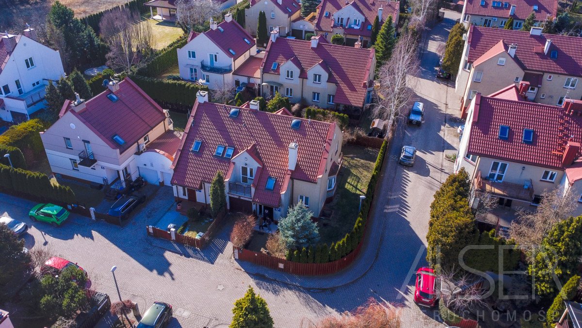 Przestronny dom bliźniak z garażem i tarasem w Wawer Warszawa, Wawer Zbytki, Lebiodowa  185m2 Foto 1