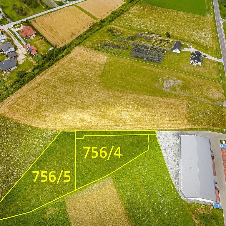 Działka budowlana 23 ar z mediami, spokojna okolica Olesno  2 400m2 Foto 1