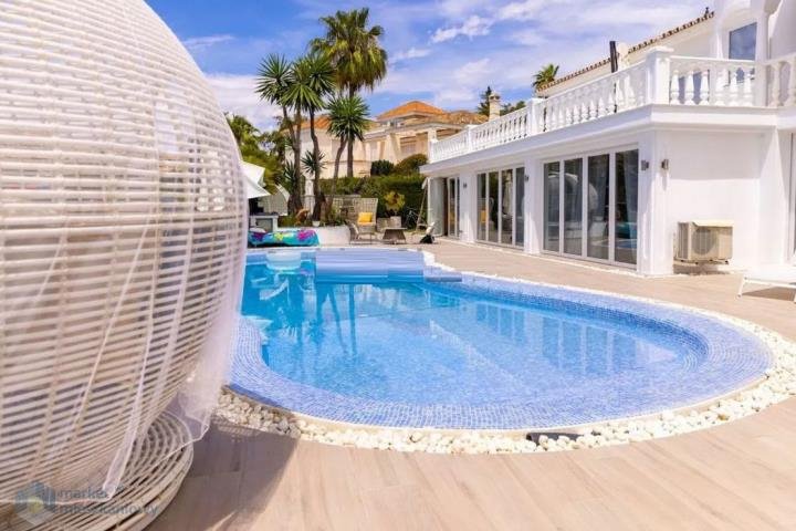 Dom na sprzedaż Hiszpania, Marbella, Elviria-Cabopino  433m2 Foto 3