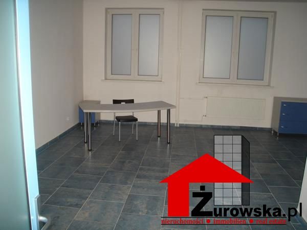 Do sprzedania przestronny lokal usługowy 312 m² w Krapkowicach Krapkowice  312m2 Foto 1