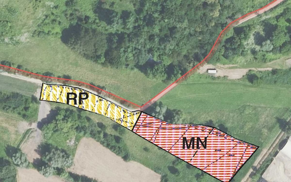 Działka pod dom w Sanoku z dostępem do mediów i pięknym widokiem Sanok, Pod Skałą  3 729m2 Foto 1