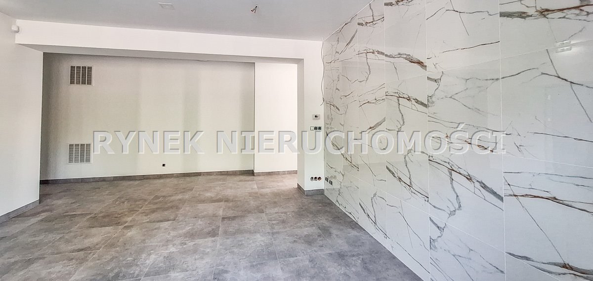 Lokal użytkowy na sprzedaż Bielsko-Biała  350m2 Foto 1