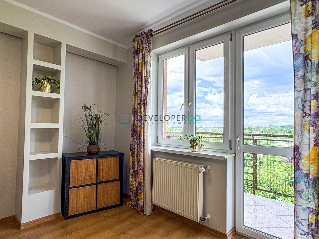 Przytulne 2-pokojowe mieszkanie z dużym balkonem i niskimi kosztami Ełk, Juliana Tuwima 28  38m2 Foto 1