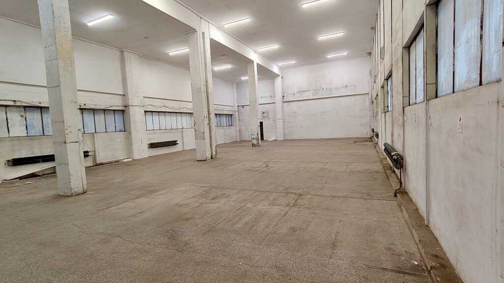 Magazyn 1200 m2 z biurami i halami produkcyjnymi Rzeszów  1 200m2 Foto 1