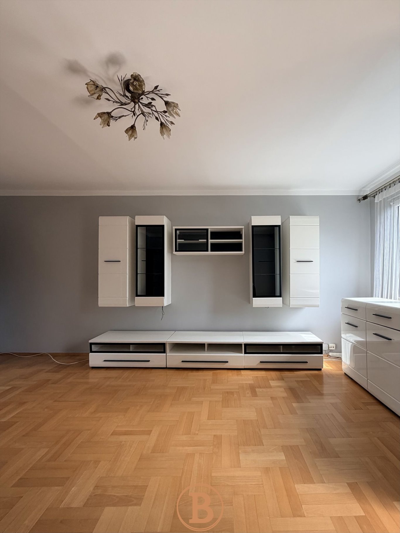 Wynajmę funkcjonalne 45 m² mieszkanie z balkonem w Krakowie Kraków, Czyżyny, Os. 2 Pułku Lotniczego  45m2 Foto 1