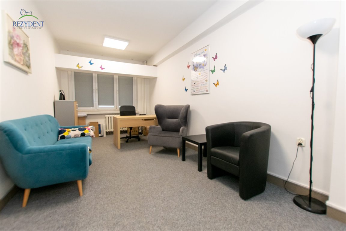 Zapraszam do obejrzenia nowoczesnego biura 20 m² z dostępem 24h Katowice, Osiedle Paderewskiego  17m2 Foto 1