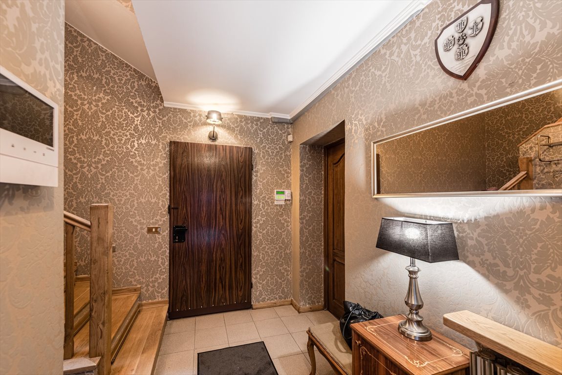 Dom na sprzedaż Warszawa, Targówek, Zacisze, obok Metra! 520m2 Foto 1 Dom na sprzedaż Warszawa, Targówek, Zacisze, obok Metra! 520m2 Foto 1