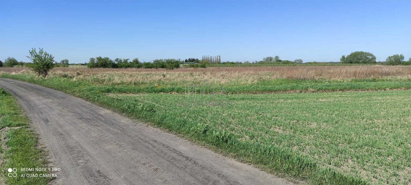 Sprzedam działkę 4400 m² w Gassy - media w pobliżu Gassy  4 400m2 Foto 1
