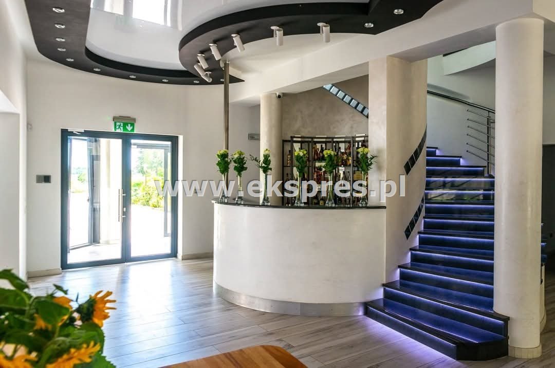 Lokal użytkowy na sprzedaż Uniejów  1 200m2 Foto 8