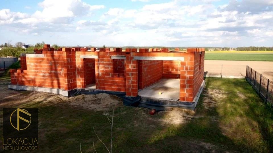 Dom z garażem i poddaszem w Szkudłach, 136 m2 Szkudła  136m2 Foto 1