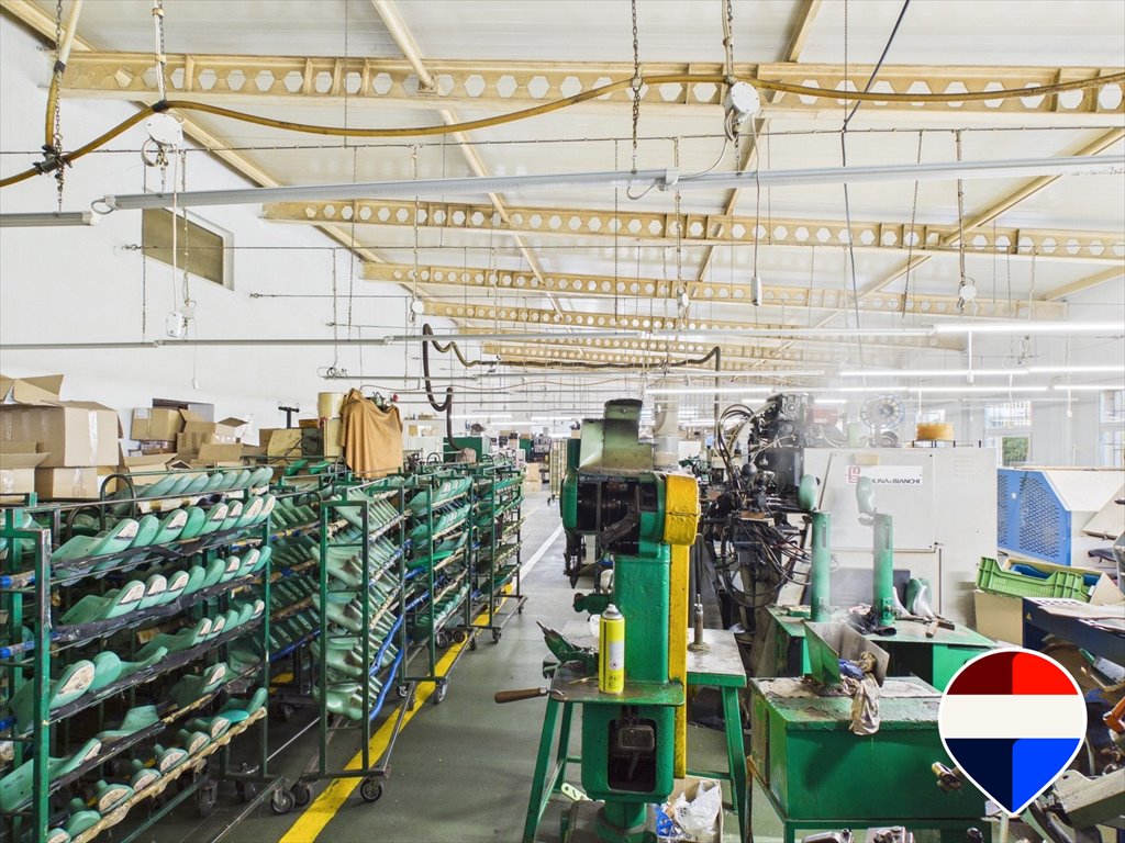 Hala produkcyjno-biurowa 1140 m2 z fotowoltaiką, Słupsk Słupsk, Słoneczna  1 140m2 Foto 1
