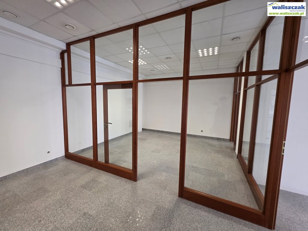 Nowoczesny lokal 90 m² w centrum Piotrkowa z klimatyzacją Piotrków Trybunalski  90m2 Foto 1