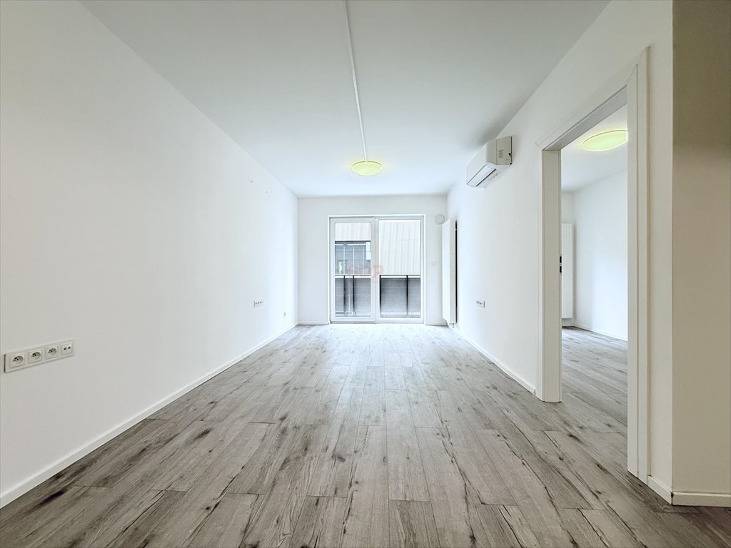 Nowoczesny lokal 37,4 m2 z klimatyzacją i parkingiem Wrocław, Pigwowa  37m2 Foto 1