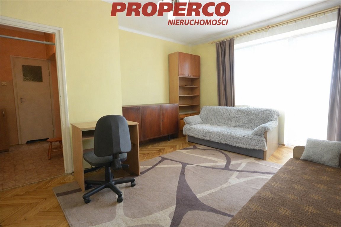 Kielce, Centrum, 37 m2, balkon, potencjał aranżacji Kielce, Centrum, Wojska Polskiego  37m2 Foto 1