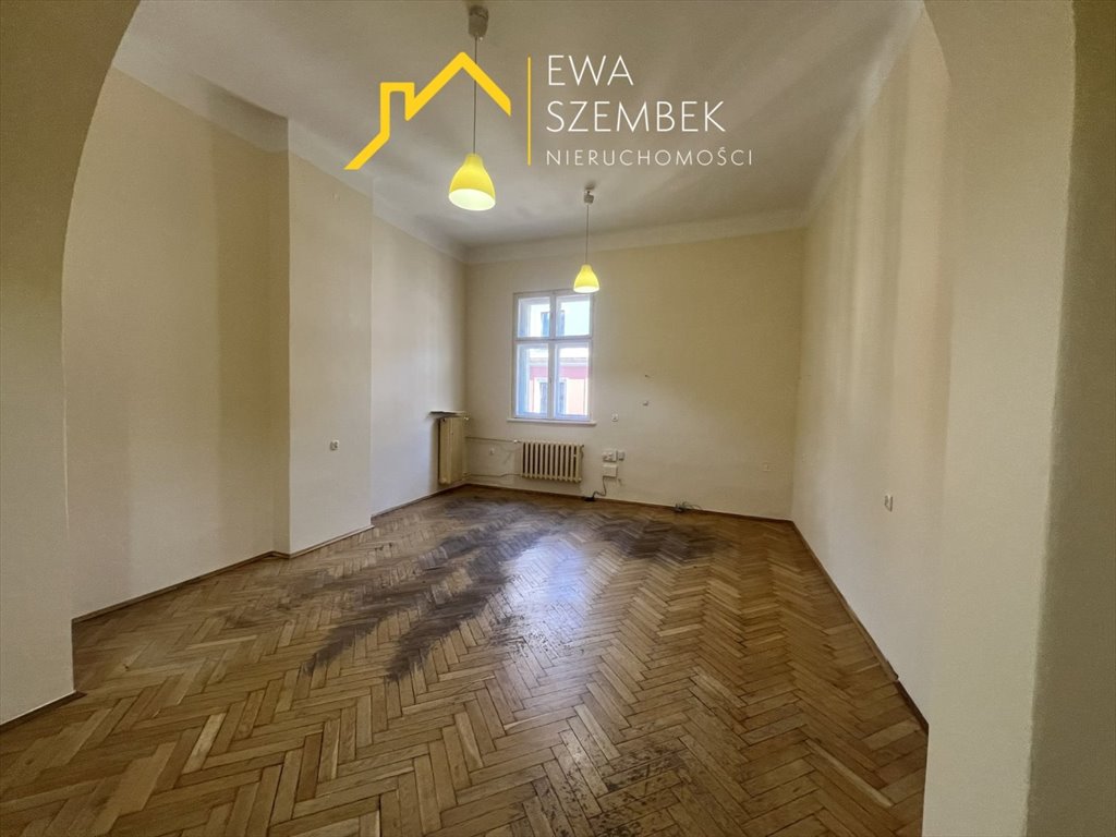 Lokal biurowy na Rynku Głównym z wejściem z płyty. Kraków, Stare Miasto, Stare Miasto, Rynek Główny  34m2 Foto 1