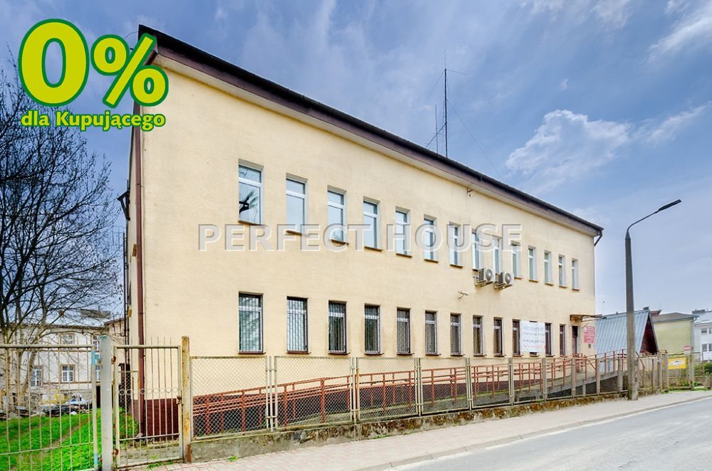Lokal użytkowy 841 m² z parkingiem w centrum Krasnegostawu Krasnystaw  841m2 Foto 1