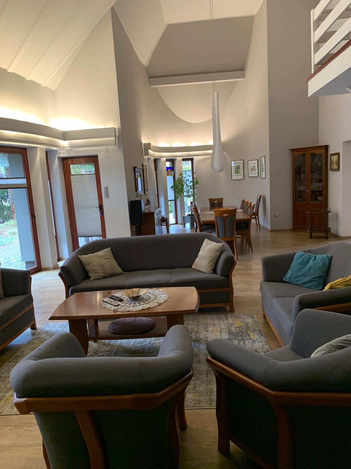 Unikalny dom z gabinetami i mieszkaniem na dużej działce Wrocław, Psie Pole, Poświętne  410m2 Foto 1