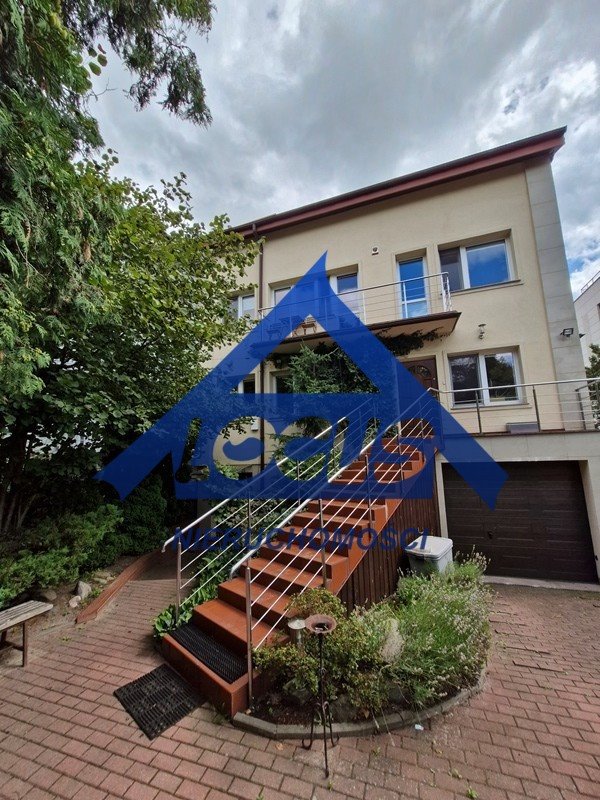 Wilanów: Dom 377 m² z ogrodem, blisko centrum i jeziora: Warszawa Wilanów