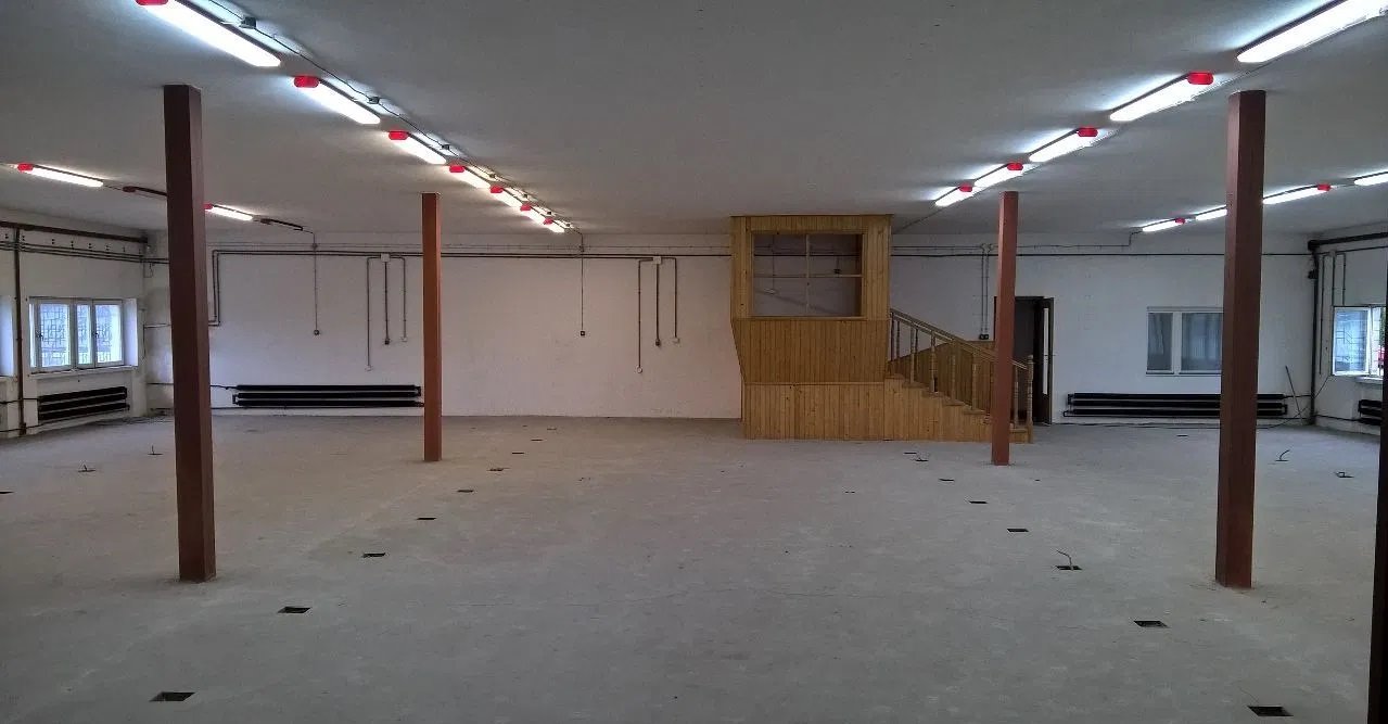 Lokal użytkowy na wynajem Kobyłka, Kobyłka  650m2 Foto 1