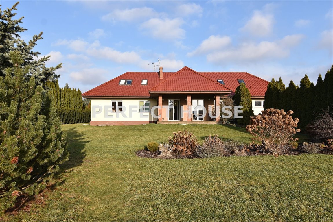 Przestronny dom 9 pokoi na dużej działce z możliwością adaptacji Poznań, Pokrzywno  315m2 Foto 1