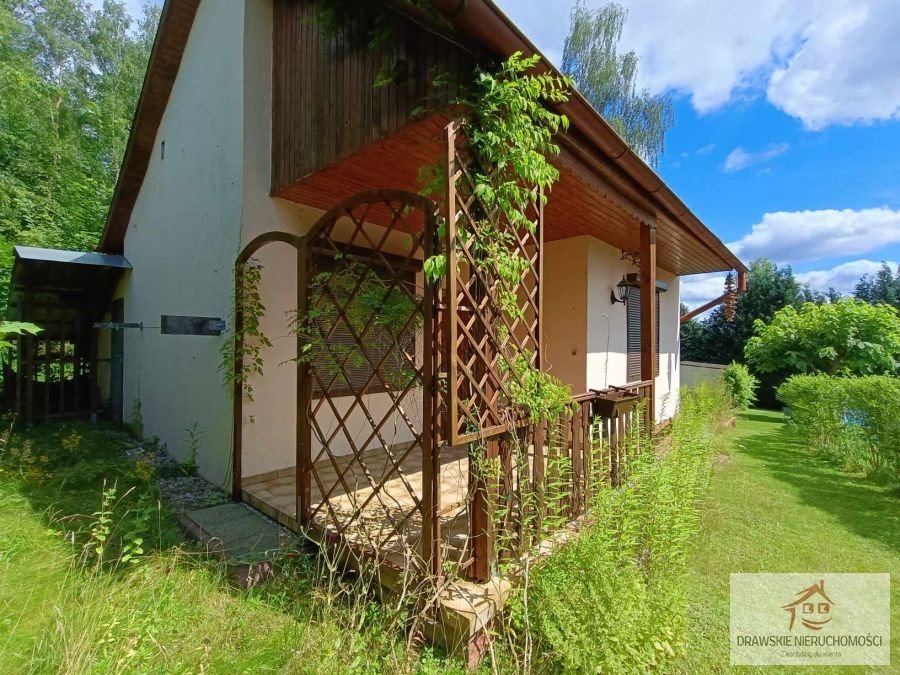 Urokliwy dom letniskowy z dużą działką i bliskością jeziora Linowno, Linowno  67m2 Foto 1