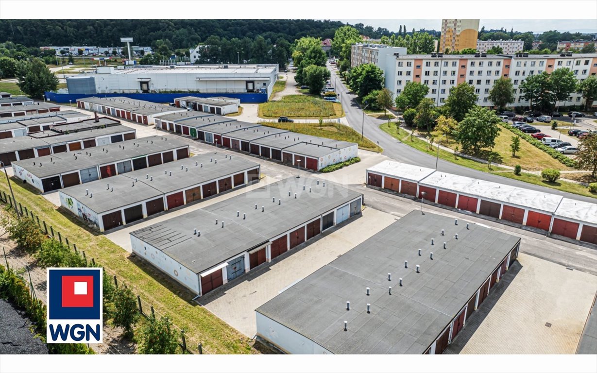 Garaż na sprzedaż Bolesławiec, Gałczyńskiego  17m2 Foto 1