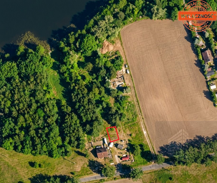 Działka 662 m2 z dostępem do jeziora i mediami Krzemień  662m2 Foto 1