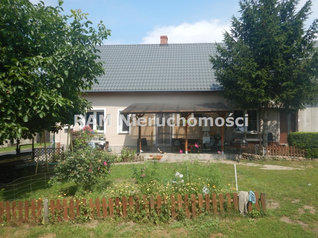Dom na sprzedaż Gaworzyce  170m2 Foto 1