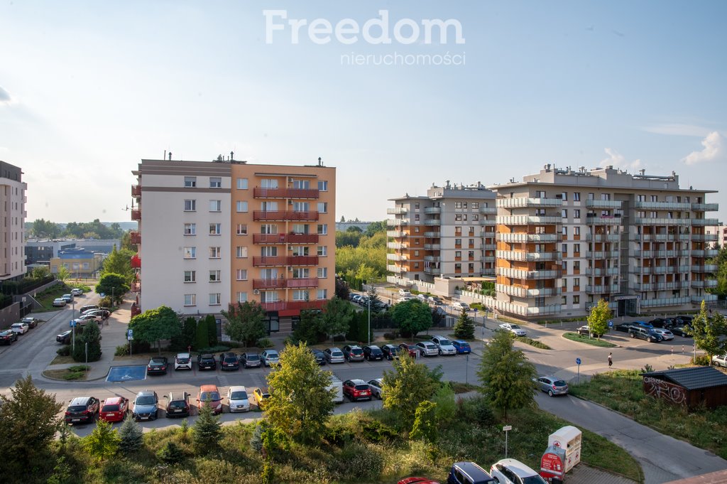 Mieszkanie dwupokojowe na sprzedaż Radom, Os. Xv-Lecia, Żwirki i Wigury  64m2 Foto 2