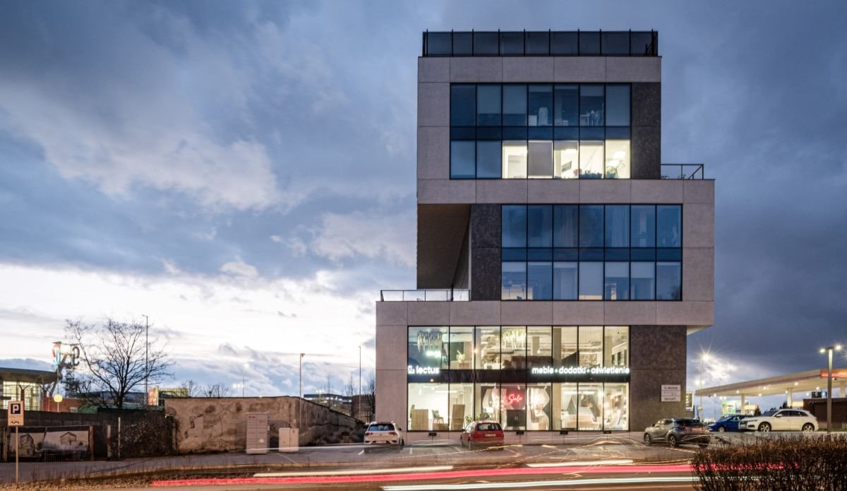 Lokal użytkowy na wynajem Katowice, Dąb, ks. Piotra Ściegiennego  392m2 Foto 1