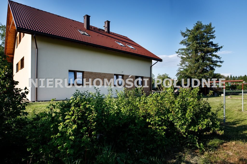 Dom na sprzedaż Strumień  224m2 Foto 1