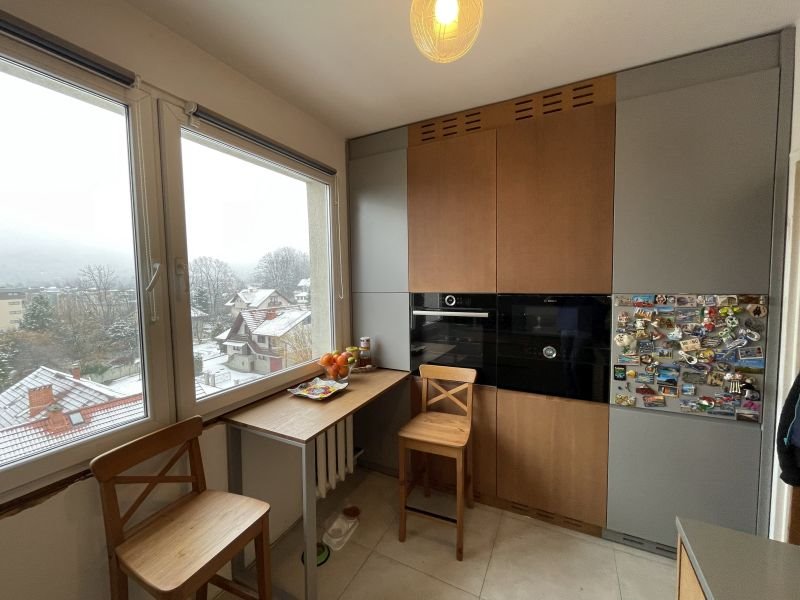 Mieszkanie trzypokojowe na sprzedaż Ustroń, Ustroń  64m2 Foto 3