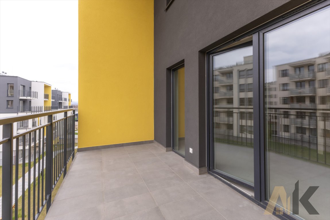 Nowoczesne mieszkanie 42,56 m² z balkonem, garażem i placami zabaw Nowy Sącz, 29 Listopada  43m2 Foto 1