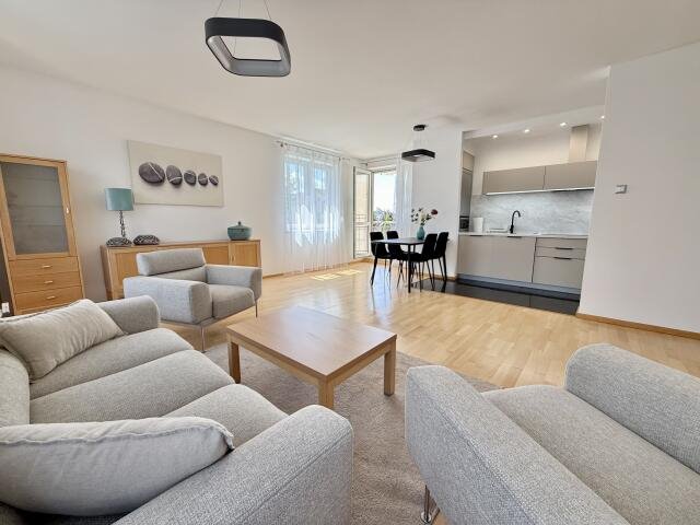 Mieszkanie czteropokojowe  na wynajem Opole, Krzemieniecka  97m2 Foto 1