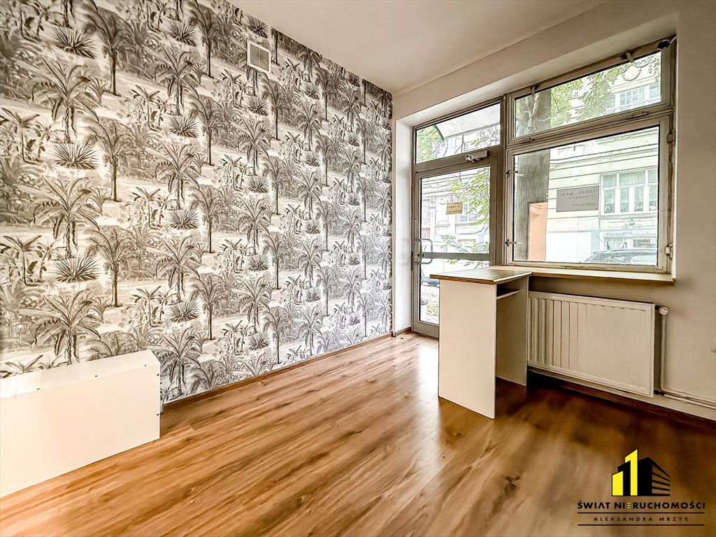 Lokal usługowy 15m2 w centrum Bielska-Bała z WC i wejściem z ulicy Bielsko-Biała, Dolne Przedmieście  15m2 Foto 1