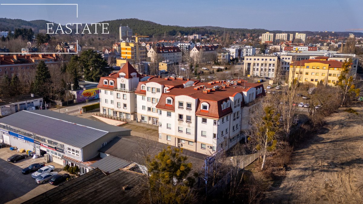 Przestronny biurowiec 136 m2 z parkingiem i wysokim standardem Gdańsk, Żabianka, Aleja Grunwaldzka  136m2 Foto 1