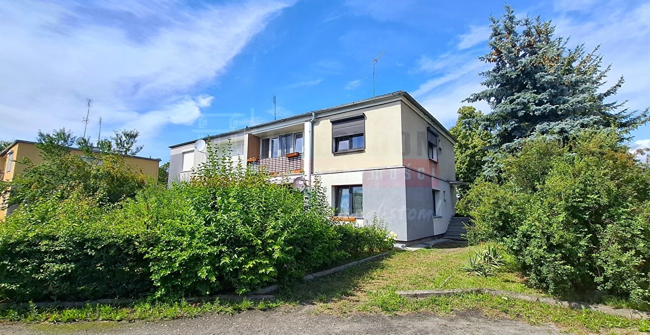 Mieszkanie trzypokojowe na sprzedaż Brzeg  62m2 Foto 1